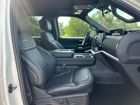 New 2026 Ford Expedition Max Platinum AWD/4WD image 9