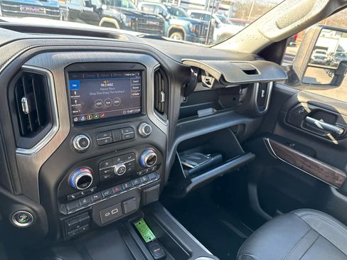 Certified 2020 GMC Sierra 2500 Denali w/ Denali Ultimate Package image 24
