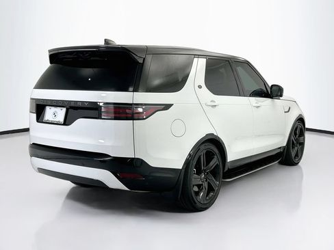Used 2024 Land Rover Discovery Dynamic SE AWD/4WD image 5