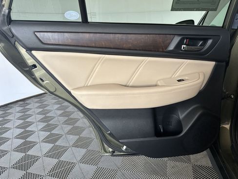 Used 2018 Subaru Outback 2.5i Limited image 30