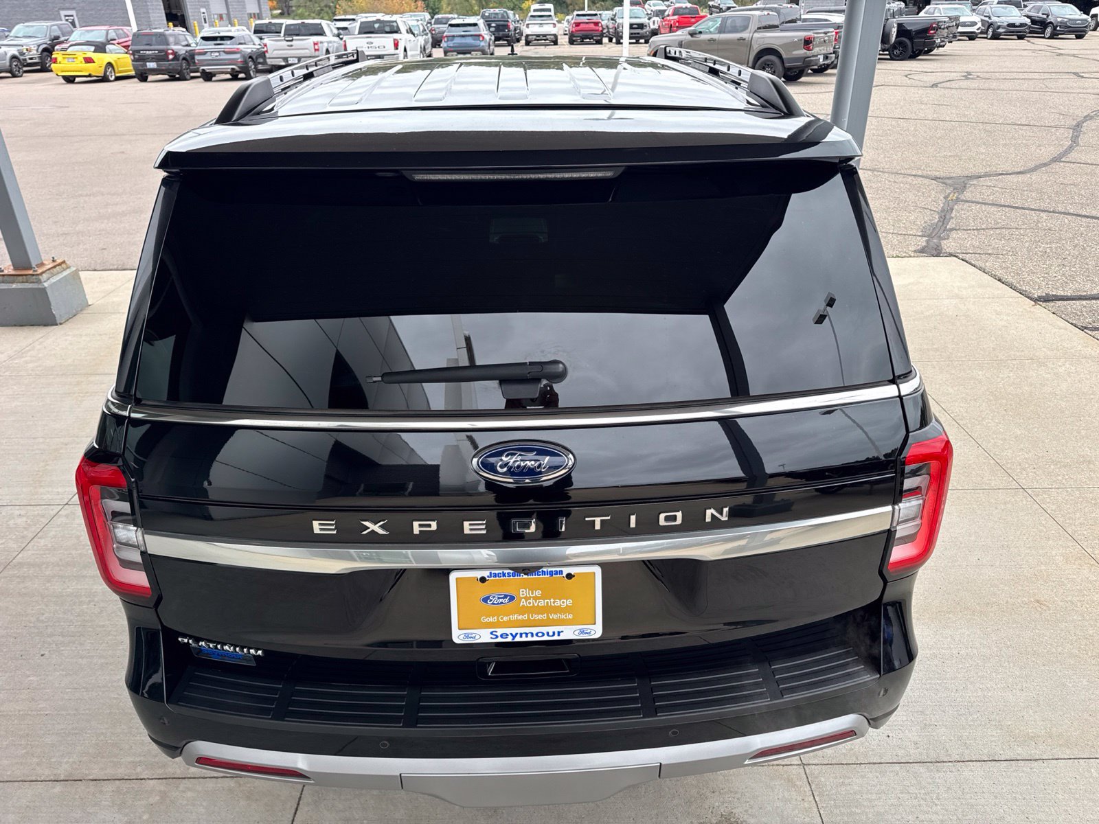 Certified 2024 Ford Expedition Platinum AWD/4WD image 7