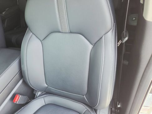 Certified 2025 Honda Pilot EX-L image 17