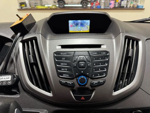 Used 2019 Ford Transit 350 XL image 61