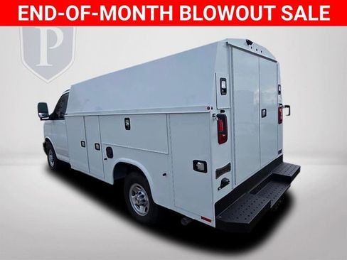 New 2025 Chevrolet Express 3500 w/ Power Convenience Package RWD image 9