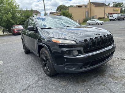 Used 2016 Jeep Cherokee Sport w/ Cold Weather Group