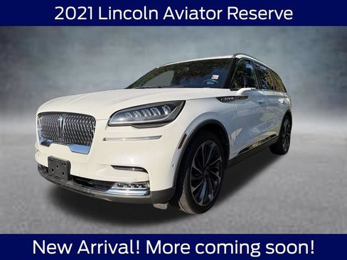 Used 2021 Lincoln Aviator Reserve w/ Equipment Group 201A RWD image 2