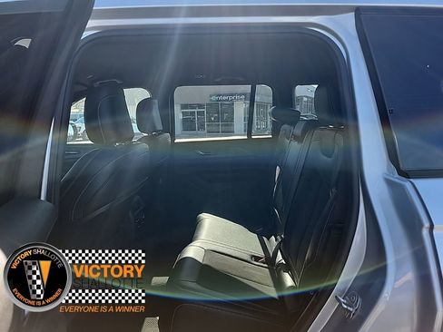 Certified 2024 Jeep Grand Cherokee Altitude image 19