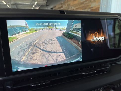 New 2026 Jeep Wrangler Unlimited Rubicon AWD/4WD image 37