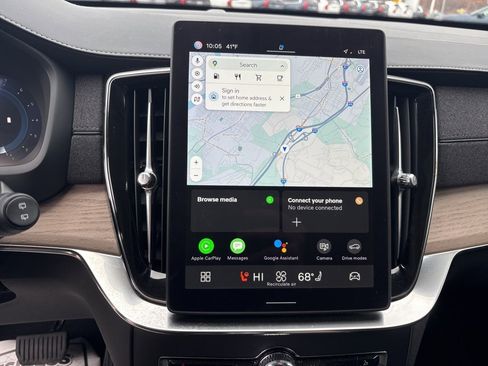 Certified 2025 Volvo XC90 B5 Plus image 26