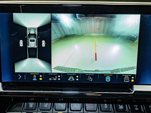 Used 2024 Chevrolet Silverado 2500 ZR2 w/ LPO, Dark Essentials Package image 20