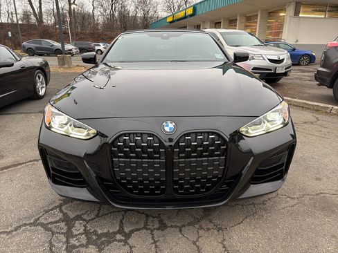Used 2024 BMW 440i xDrive Convertible w/ Premium Package image 2