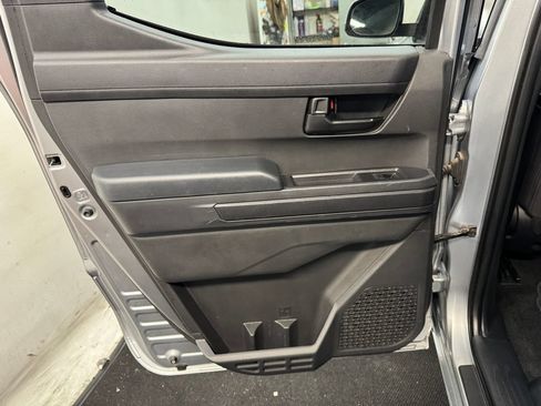 Used 2024 Toyota Tacoma SR5 AWD/4WD image 16