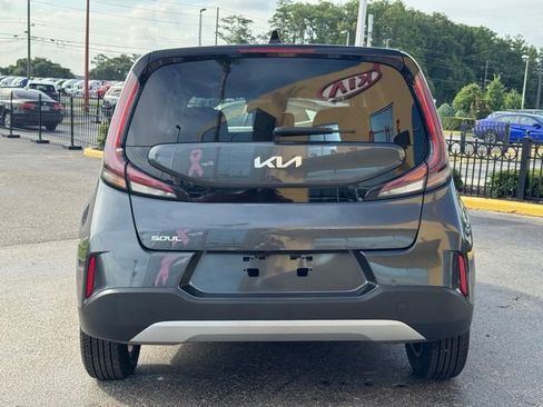 Certified 2023 Kia Soul LX w/ LX Technology Package FWD image 3