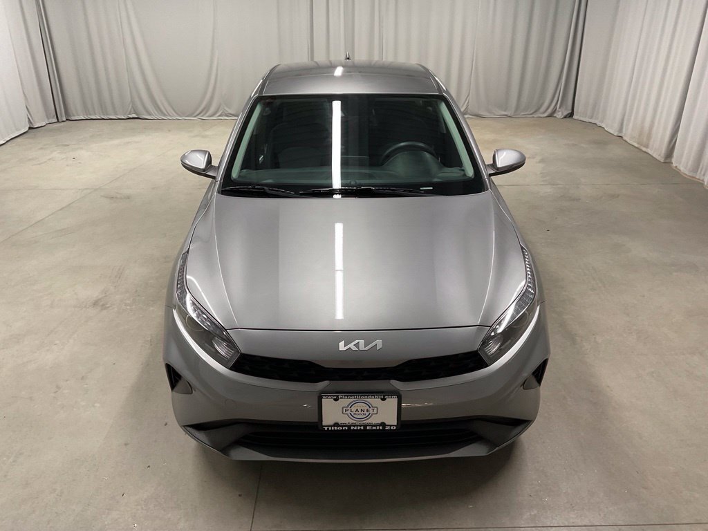 Used 2023 Kia Forte LXS w/ LXS Technology Package FWD image 5