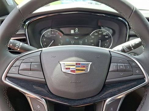 New 2025 Cadillac XT5 Premium Luxury image 14