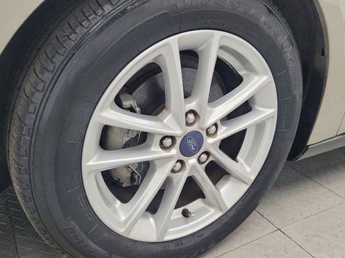Used 2016 Ford Focus SE image 31
