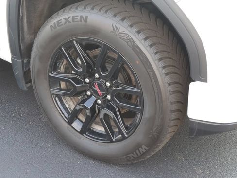 Used 2024 GMC Sierra 1500 Elevation w/ X31 Off-Road Package AWD/4WD image 6