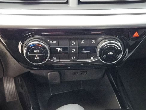 New 2026 Chevrolet Trax LT w/ Driver Confidence Package image 17