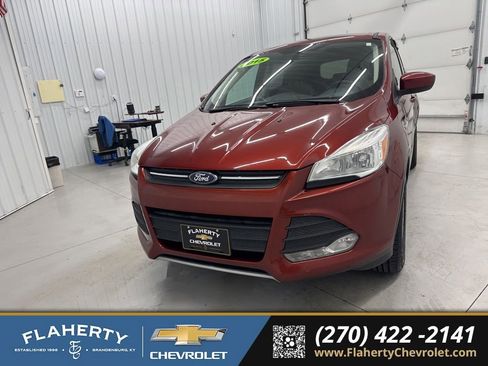 Used 2015 Ford Escape SE image 8