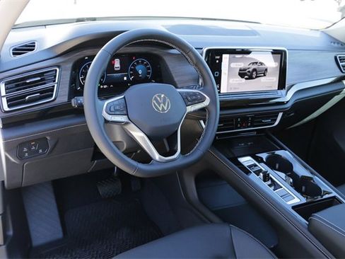 New 2026 Volkswagen Atlas SEL image 8