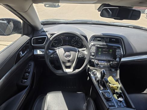 Used 2021 Nissan Maxima 3.5 SV w/ Floor Mat Group FWD image 2