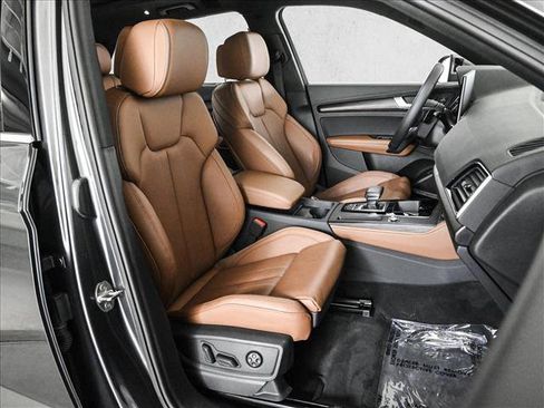 Certified 2024 Audi Q5 2.0T Premium Plus AWD/4WD image 22
