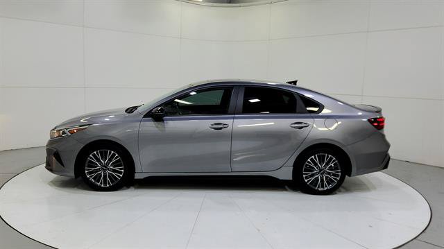 Used 2024 Kia Forte GT-Line w/ GT-Line Premium Package FWD image 5
