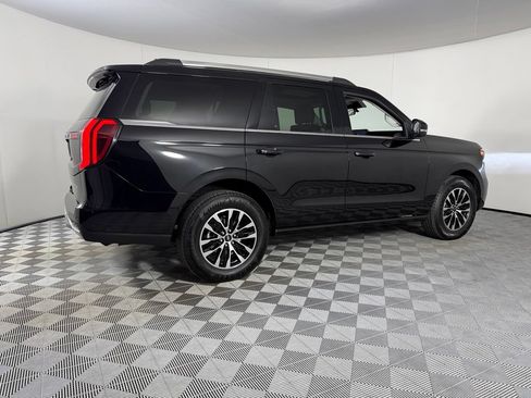 Used 2025 Ford Expedition Platinum AWD/4WD image 8