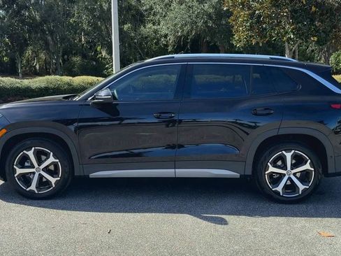 New 2026 Volkswagen Tiguan SE image 5