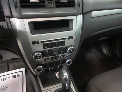Used 2011 Ford Fusion SE w/ 202A Rapid Spec Order Code image 12