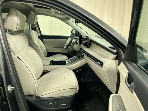 Used 2024 Hyundai Palisade AWD image 25