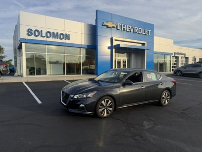 Used 2022 Nissan Altima 2.5 SV