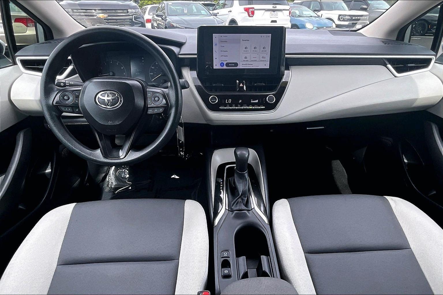 Used 2025 Toyota Corolla LE FWD image 14