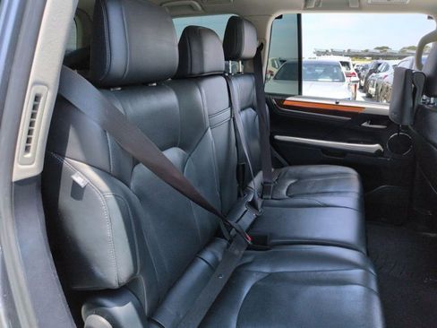 Used 2018 Lexus LX 570 4WD w/ Luxury Package image 10