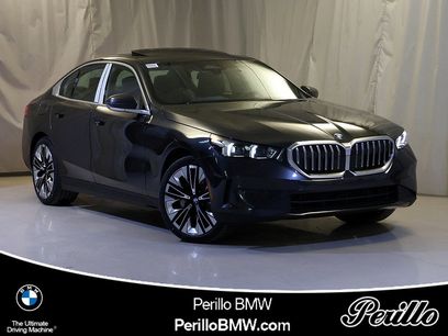 New 2026 BMW 530i xDrive w/ Premium Package