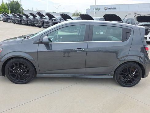 Used 2018 Chevrolet Sonic Premier FWD image 2