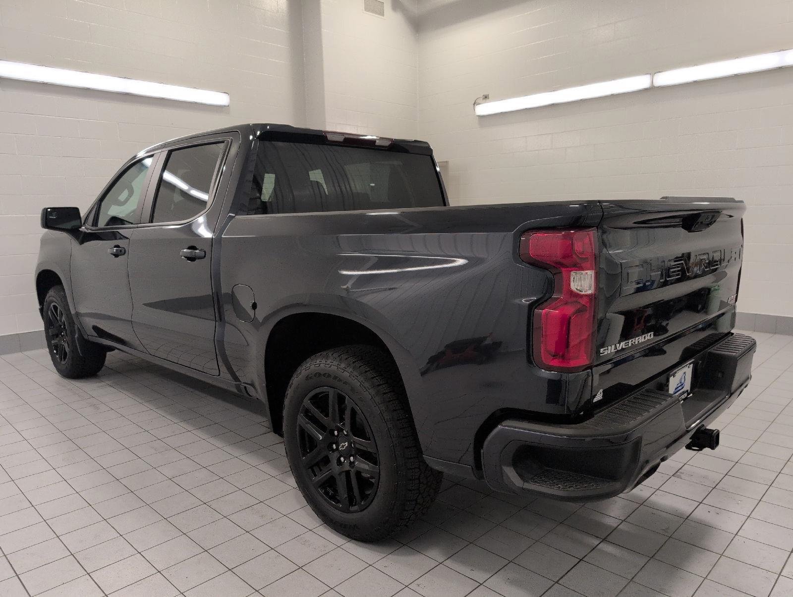 Used 2023 Chevrolet Silverado 1500 RST AWD/4WD image 20
