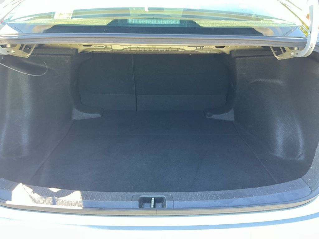 Used 2023 Toyota Corolla LE FWD image 17