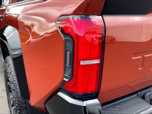 Used 2024 Toyota Tacoma TRD Pro AWD/4WD image 27