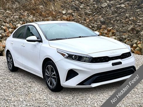 Used 2023 Kia Forte LXS FWD image 1