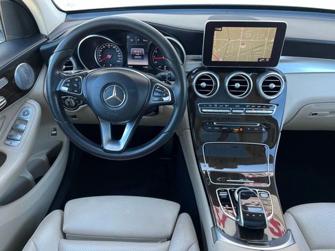 Used 2017 Mercedes-Benz GLC 300 4MATIC image 34