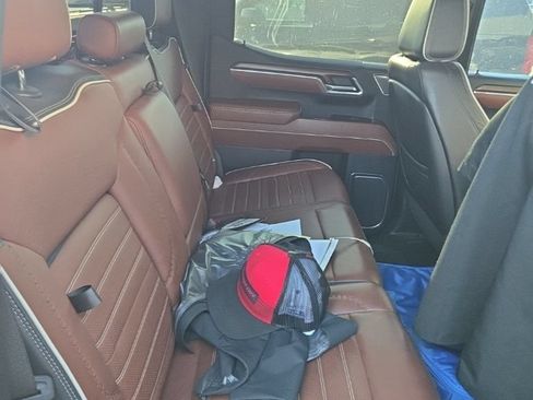 Used 2023 GMC Sierra 1500 Denali Ultimate AWD/4WD image 13