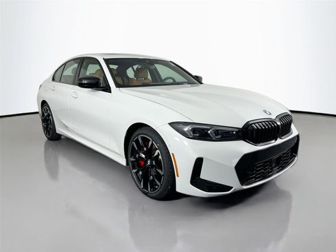 New 2026 BMW 330i xDrive Sedan w/ M Sport Package image 8