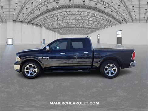 Used 2016 RAM 1500 Laramie w/ Convenience Group image 4