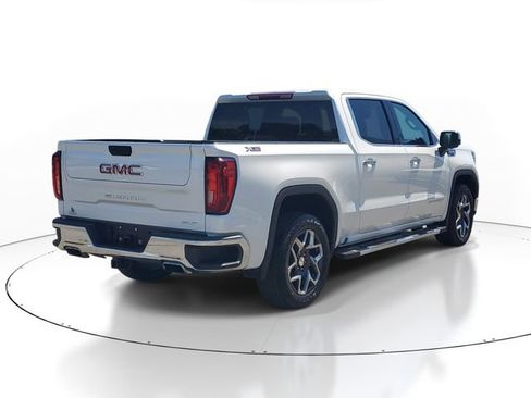 Certified 2023 GMC Sierra 1500 SLT w/ SLT Premium Package AWD/4WD image 4