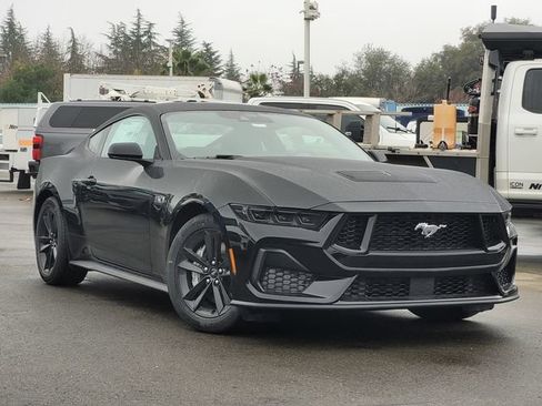 New 2026 Ford Mustang GT RWD image 1