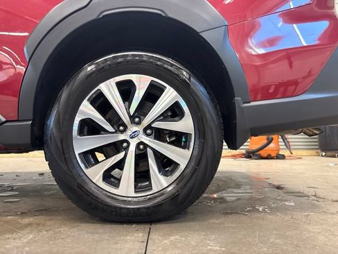 Certified 2024 Subaru Outback Premium AWD/4WD image 23