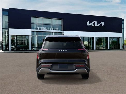 New 2026 Kia EV9 Wind image 5