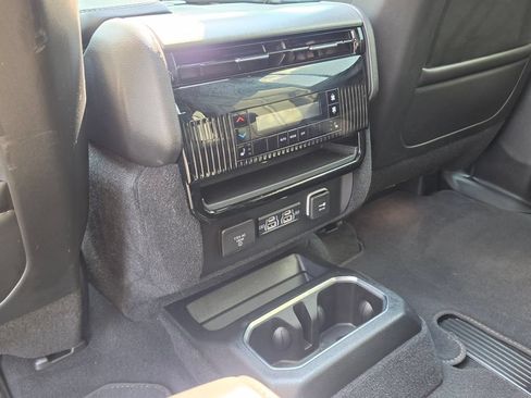Used 2024 Jeep Wagoneer Series II AWD/4WD image 34