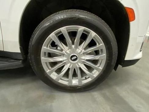 Used 2023 Cadillac Escalade Premium Luxury w/ LPO, Floor Liner Package AWD/4WD image 17